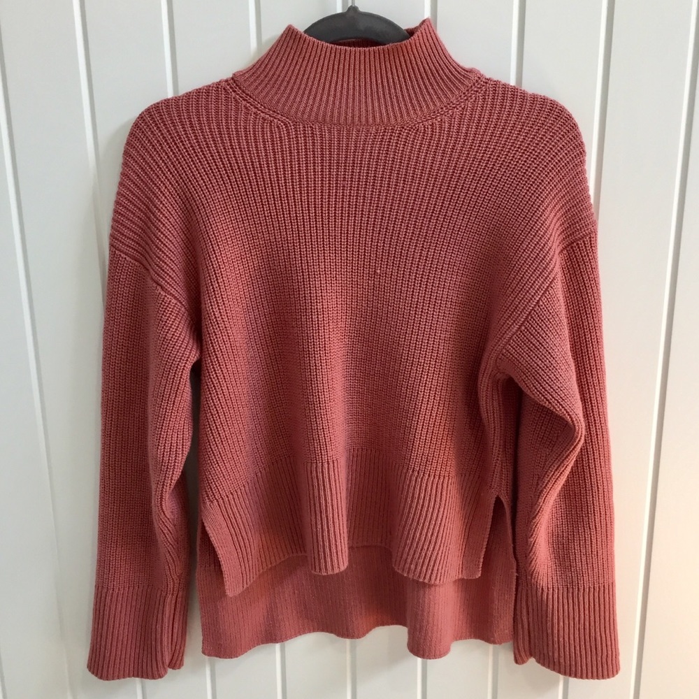 H&M Deep Peach Turtleneck Sweater Size X-Small